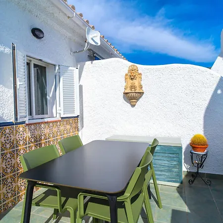 Sunny Terrace Chimenea By Casasol Lejlighed